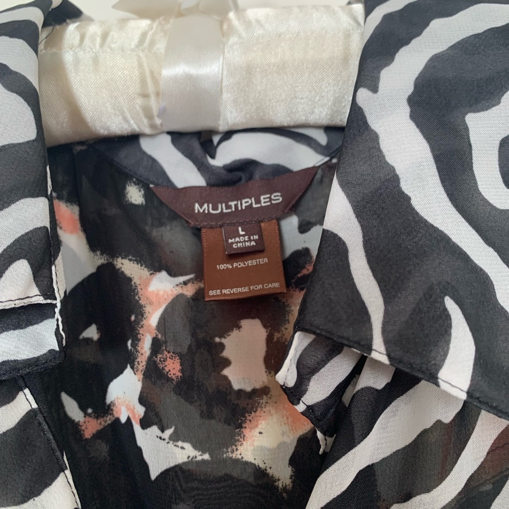 Multiples Monochrome Zebra Pattern Top Large - Picture 4 of 7